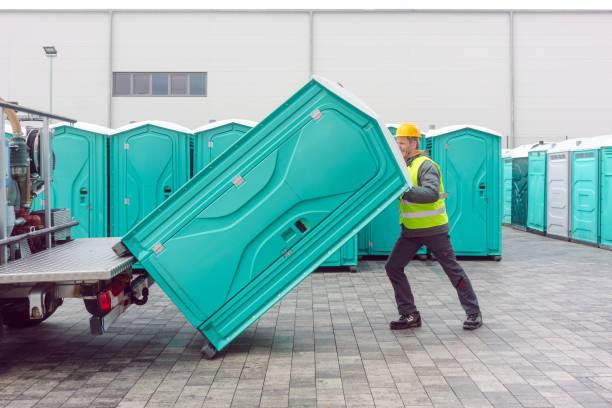 Best Porta potty rental near me  in East Liverpool, OH