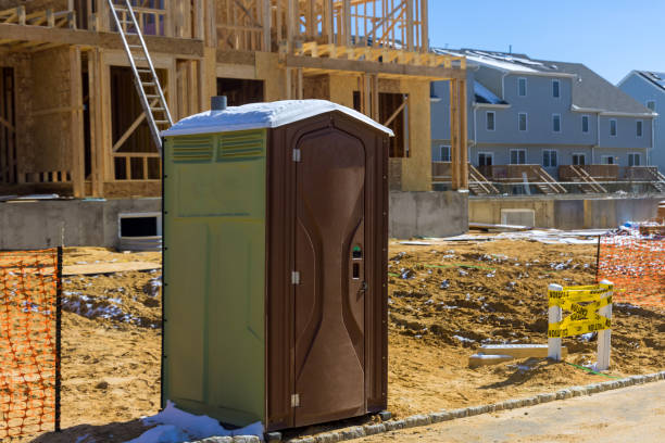 Portable Toilet Options We Offer in East Liverpool, OH